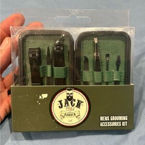 Men 7 piece Grooming kit